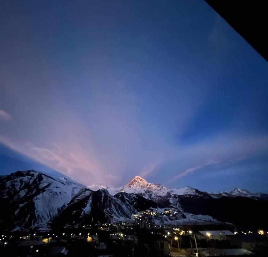 Hilltop Kazbegi Buitenkant foto