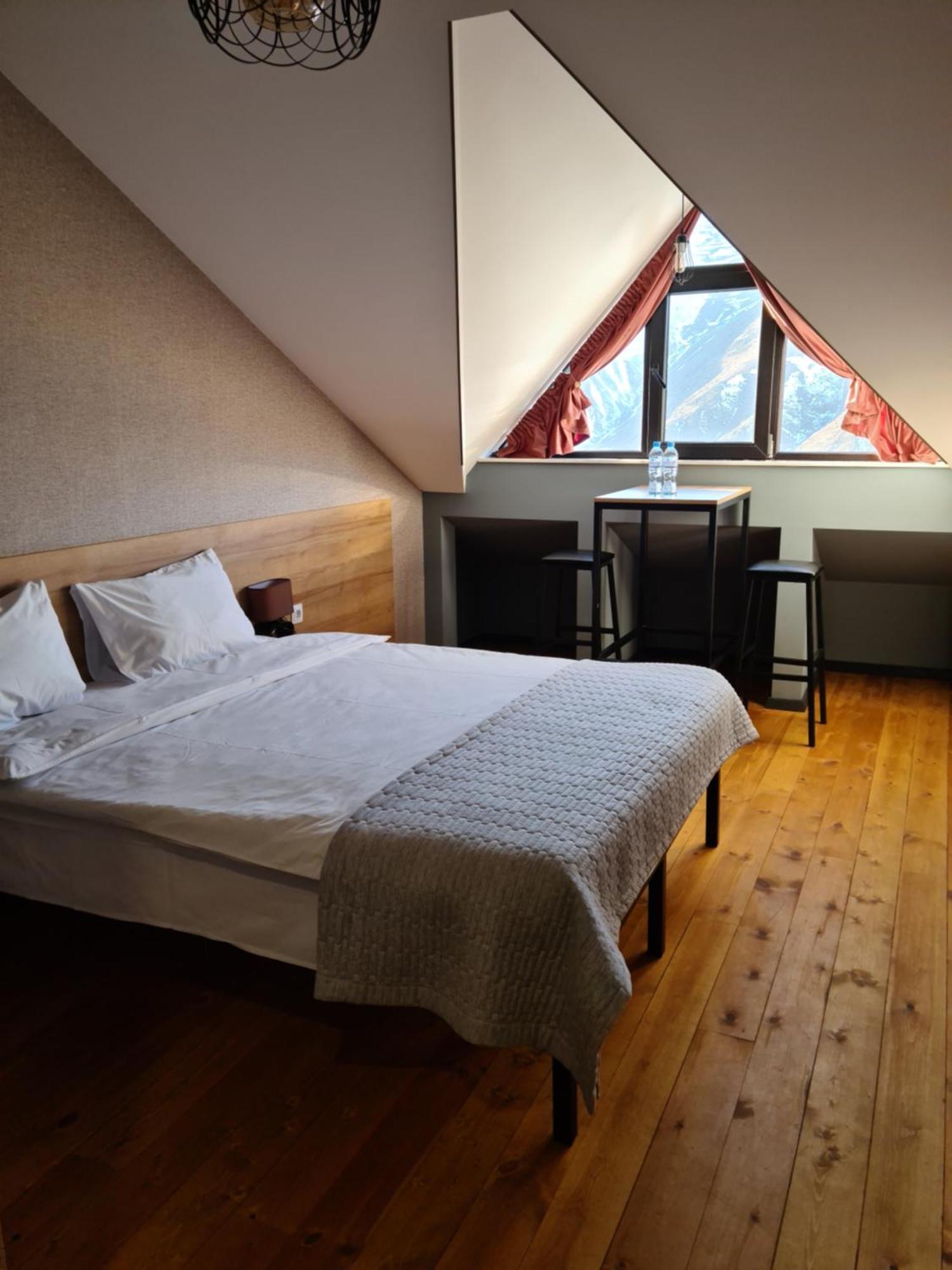 Hilltop Kazbegi Kamer foto