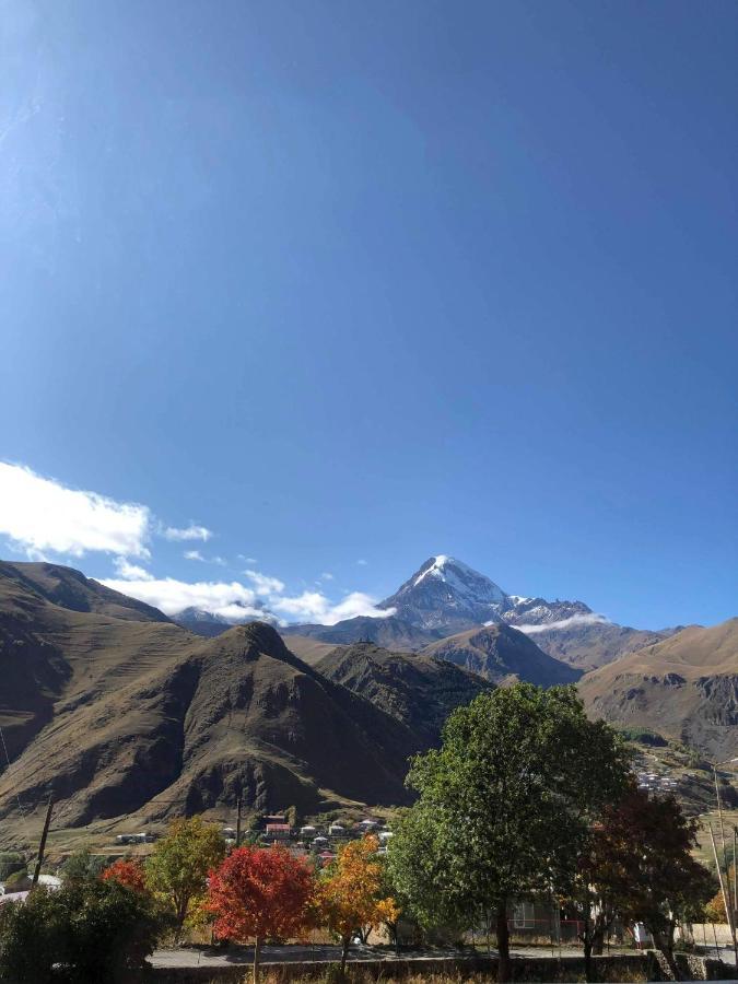 Hilltop Kazbegi Buitenkant foto