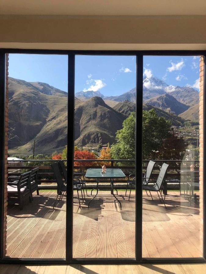 Hilltop Kazbegi Buitenkant foto